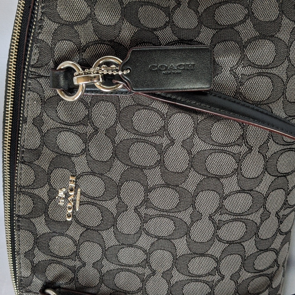 Coach Black and Gray Shoulder Bag - Picture 3 of 10
